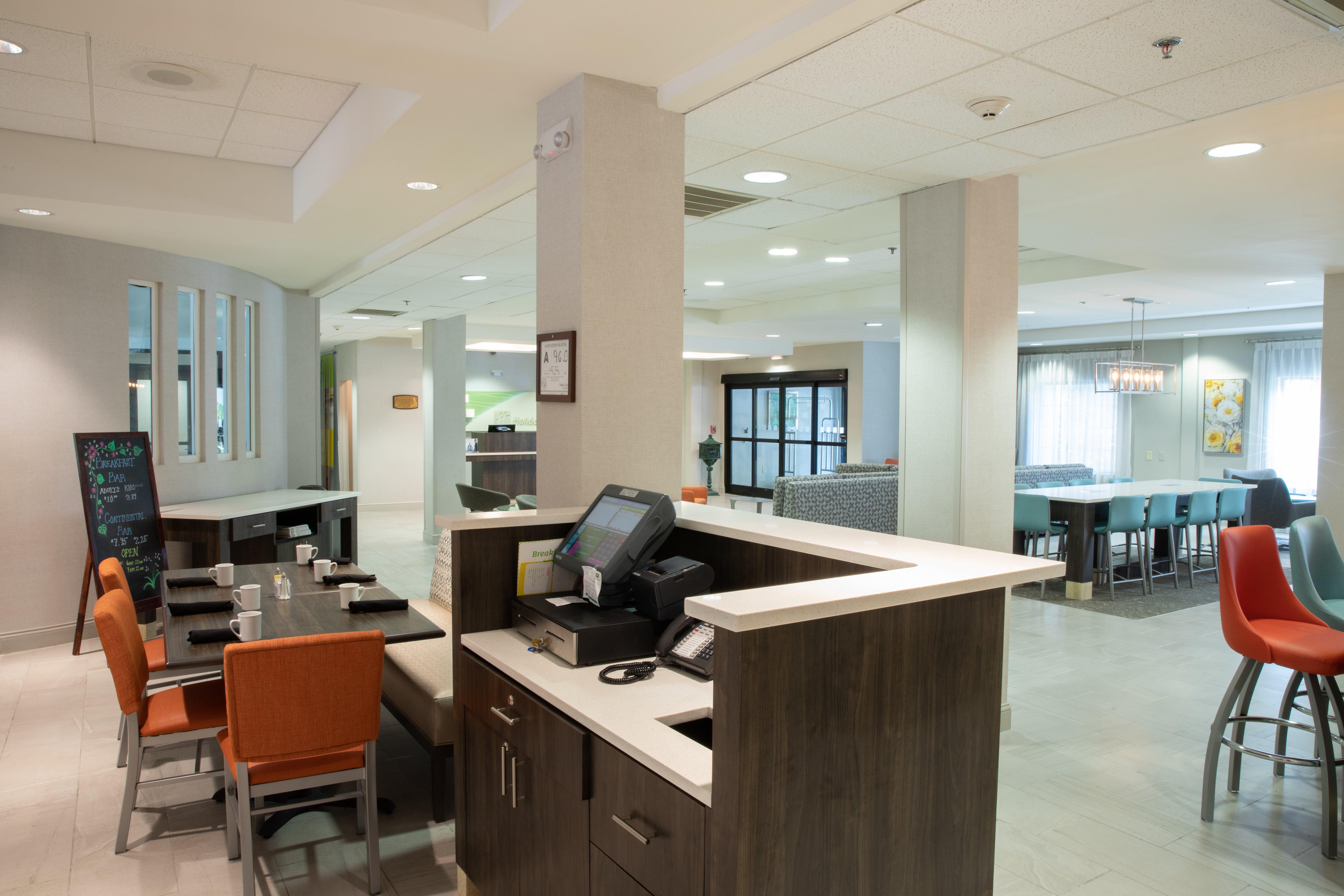 Holiday Inn & Suites Raleigh Cary By Ihg Eksteriør billede