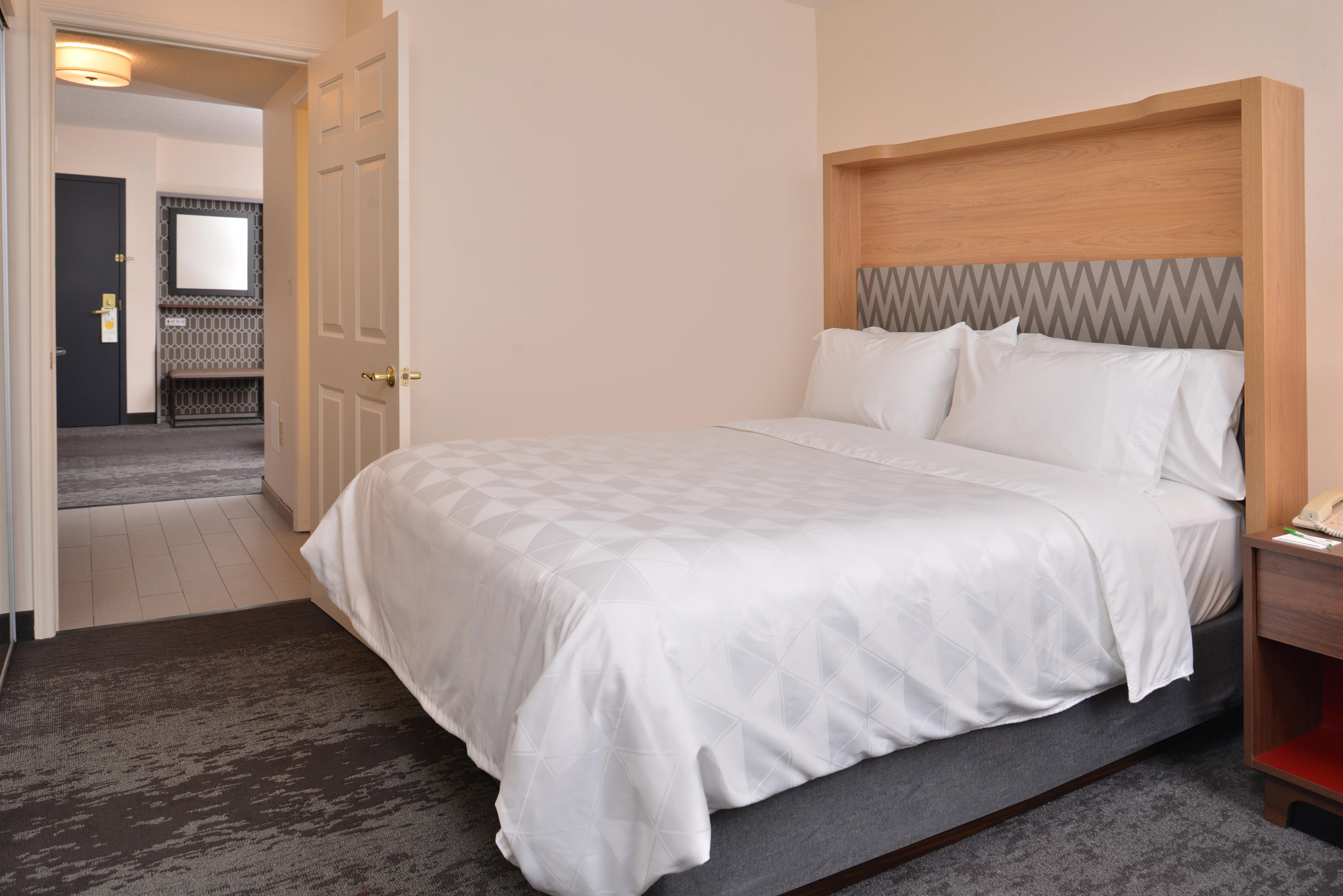 Holiday Inn & Suites Raleigh Cary By Ihg Eksteriør billede