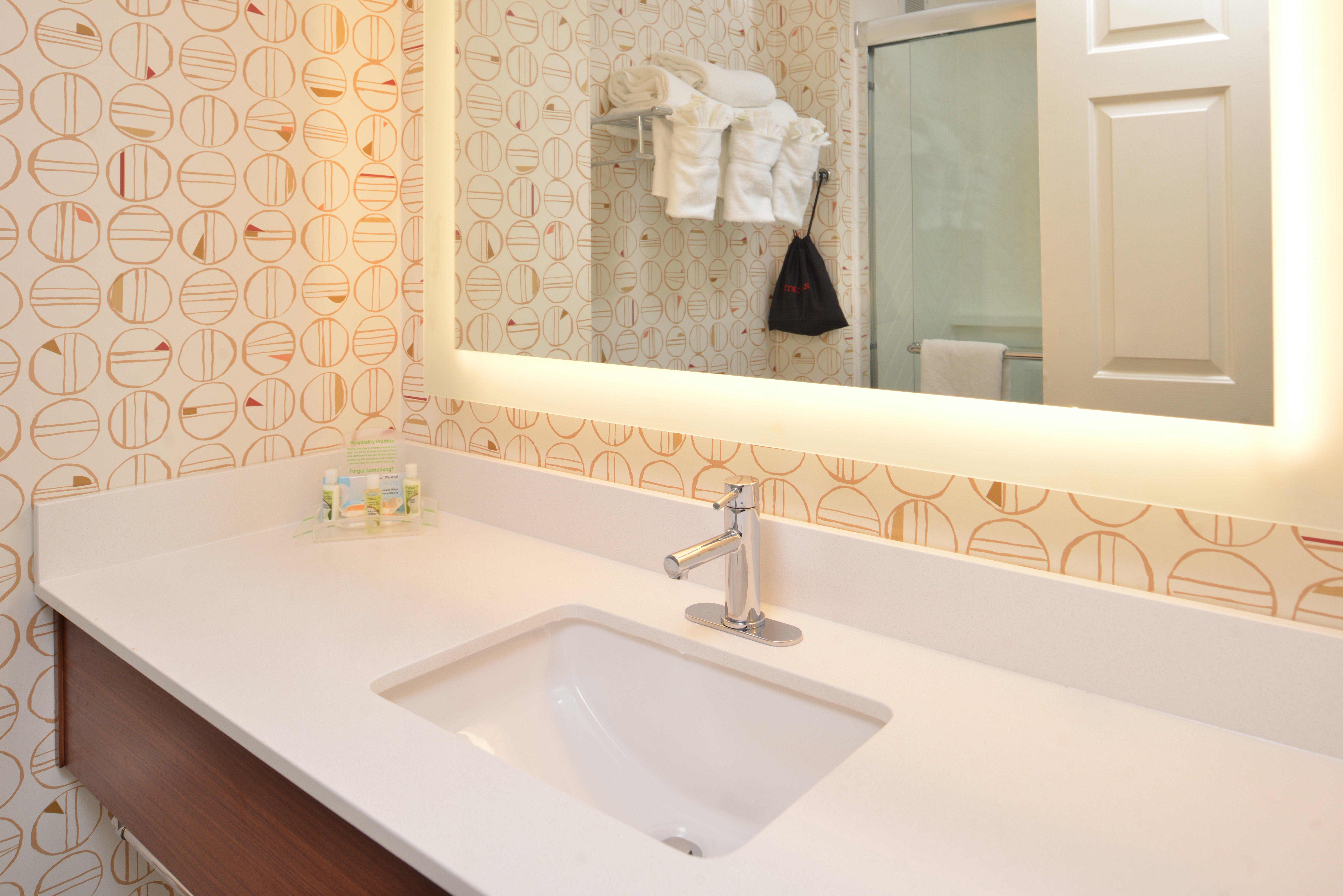 Holiday Inn & Suites Raleigh Cary By Ihg Eksteriør billede