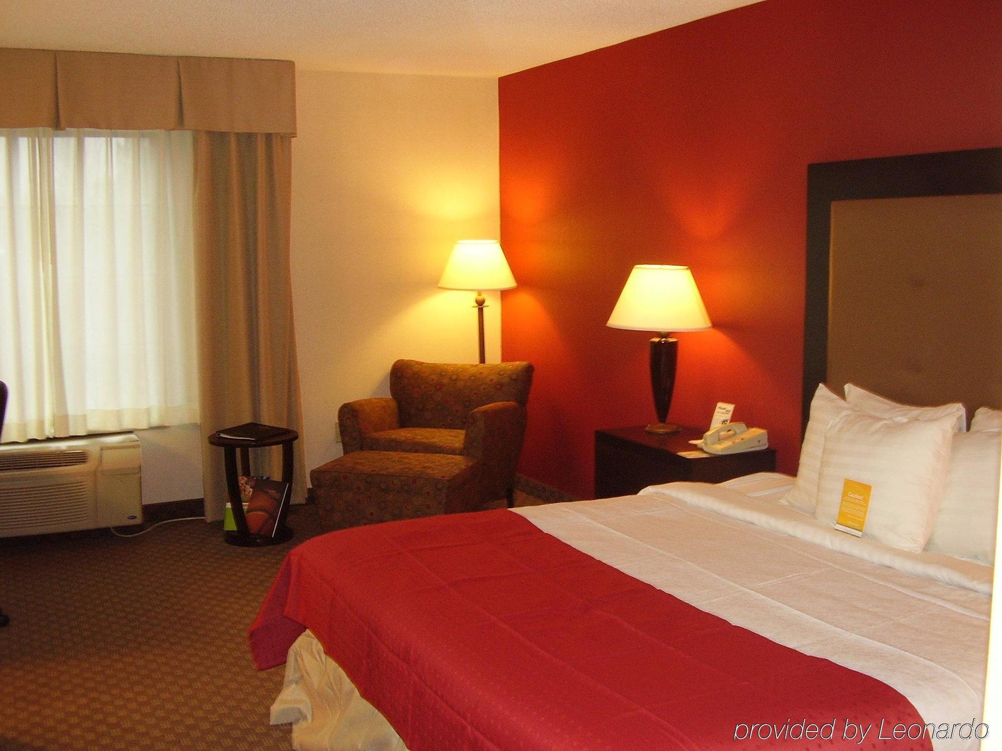 Holiday Inn & Suites Raleigh Cary By Ihg Eksteriør billede