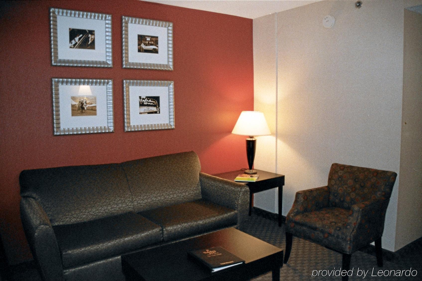 Holiday Inn & Suites Raleigh Cary By Ihg Værelse billede