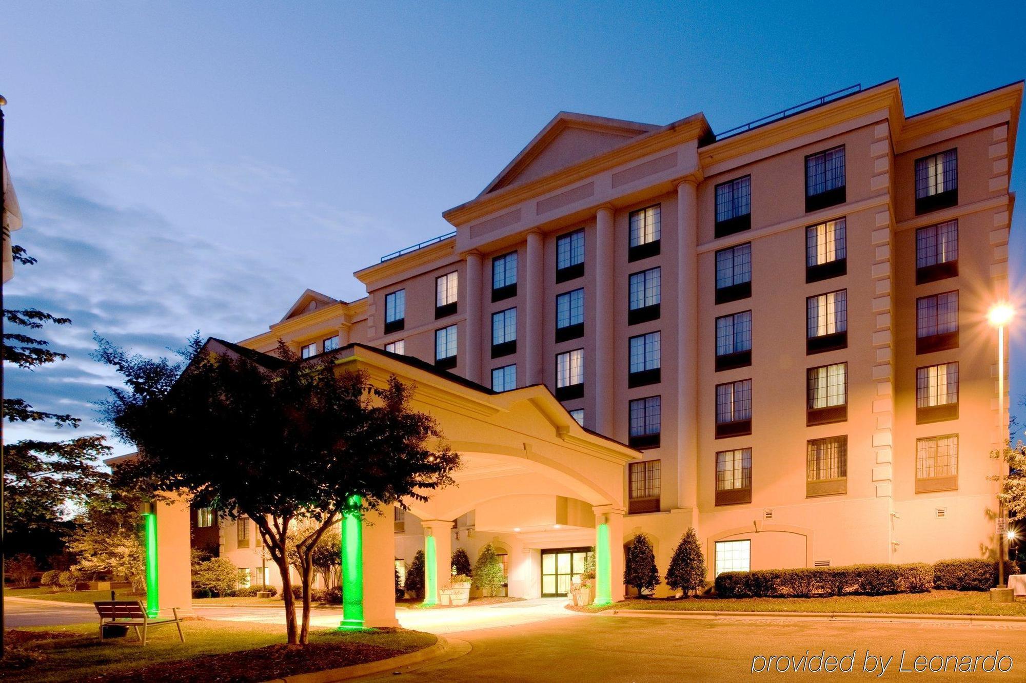 Holiday Inn & Suites Raleigh Cary By Ihg Eksteriør billede